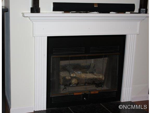 1008 Hutch Mountain Road - Photo 11