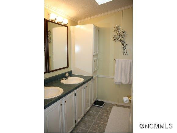 1008 Hutch Mountain Road - Photo 13
