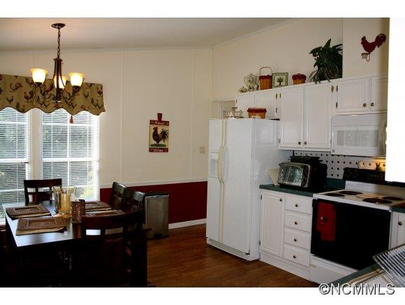 1008 Hutch Mountain Road - Photo 4