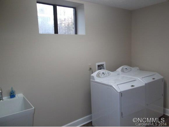 551 Rambling Drive - Photo 16