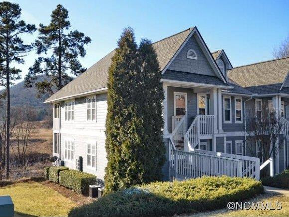 2201 IDLE HOUR DRIVE