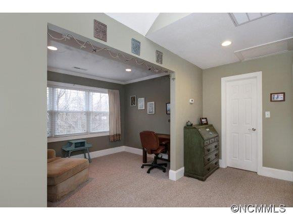 14 Avon Ave - Photo 11