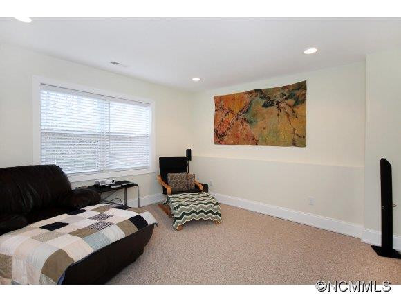 14 Avon Ave - Photo 17
