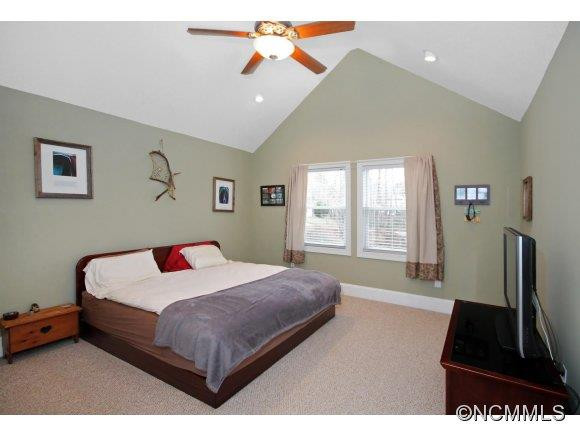 14 Avon Ave - Photo 10