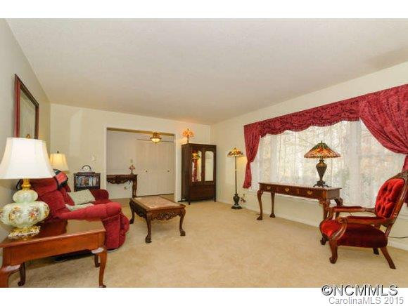 8 High Meadows - Photo 6