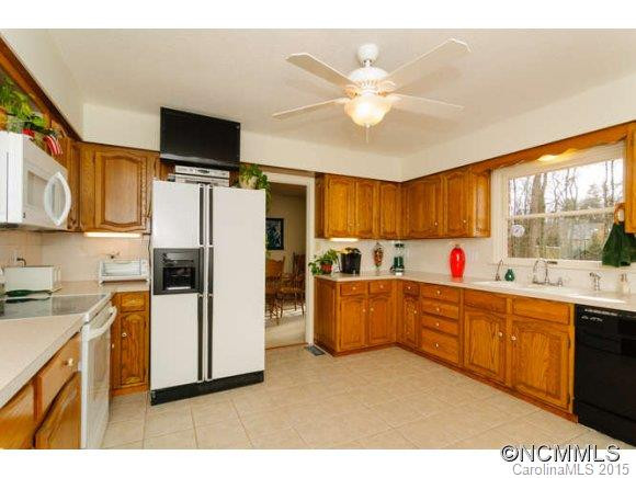 8 High Meadows - Photo 7