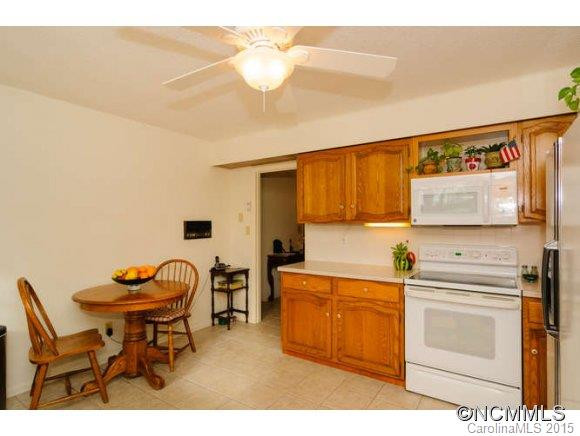 8 High Meadows - Photo 10