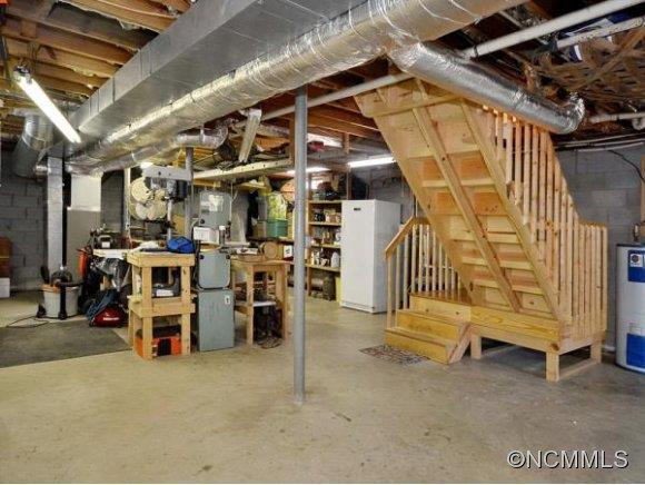 589 BRUSH CREEK ROAD - Photo 14