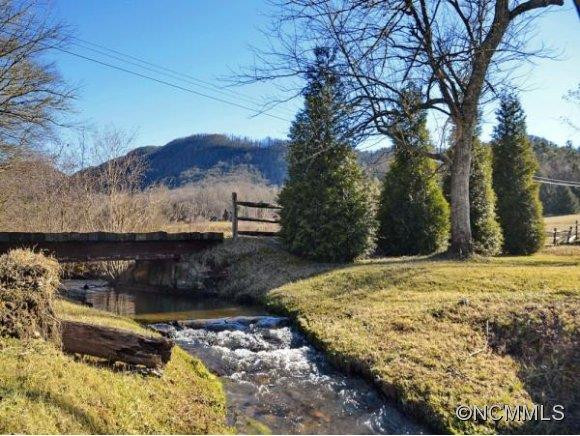 589 BRUSH CREEK ROAD - Photo 19