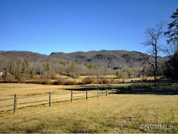 589 BRUSH CREEK ROAD - Photo 22