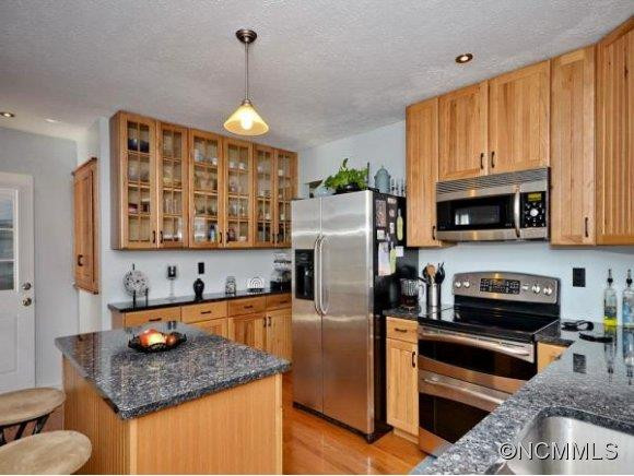 589 BRUSH CREEK ROAD - Photo 8