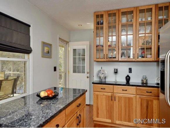 589 BRUSH CREEK ROAD - Photo 9