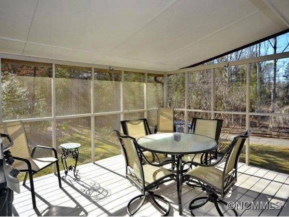 589 BRUSH CREEK ROAD - Photo 10