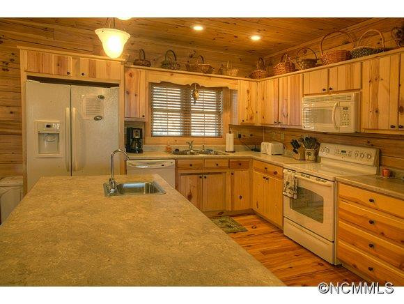 442 Mulberry Circle - Photo 4