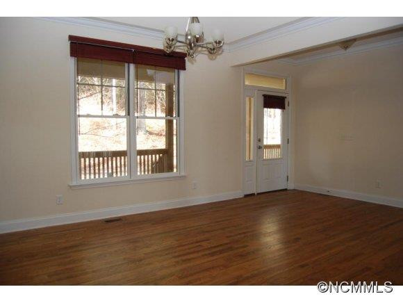 630 Evans Rd - Photo 4