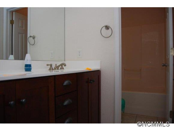 630 Evans Rd - Photo 10
