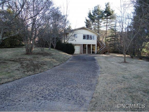 7 Holly Hill Court - Photo 2