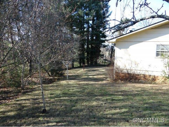 7 Holly Hill Court - Photo 15