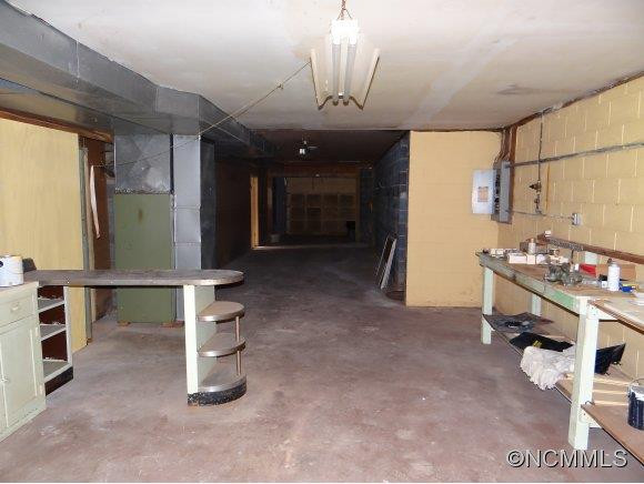 7 Holly Hill Court - Photo 10