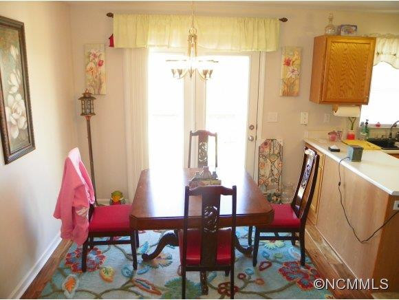 379 Wiltshire Circle - Photo 11