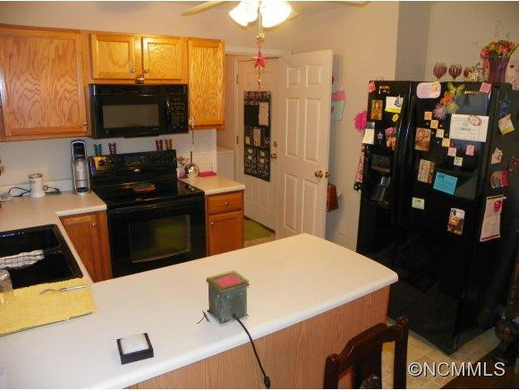 379 Wiltshire Circle - Photo 15