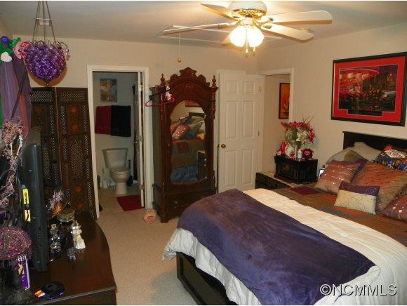 379 Wiltshire Circle - Photo 20