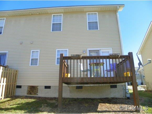 379 Wiltshire Circle - Photo 4