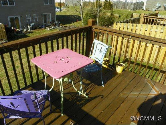 379 Wiltshire Circle - Photo 5