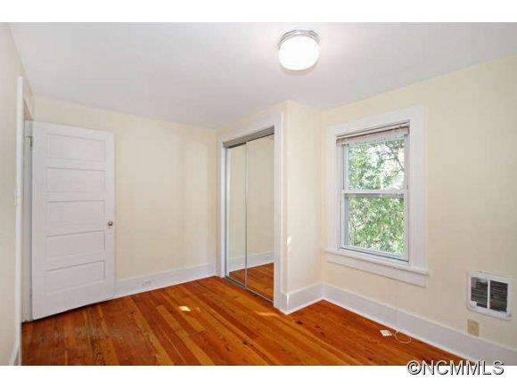 295.5 Shelburne Road - Photo 4