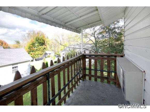 295.5 Shelburne Road - Photo 7