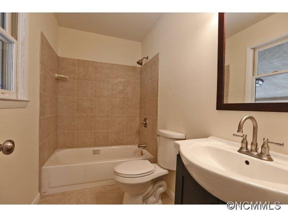 641 Red Maple Drive - Photo 11