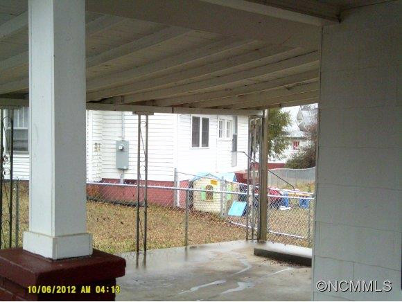 113 Edwards Street - Photo 2