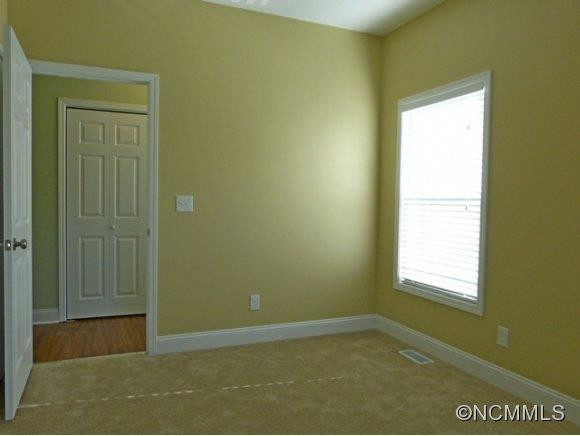 213 East College Street - Photo 11