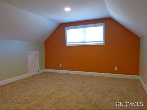 213 East College Street - Photo 14