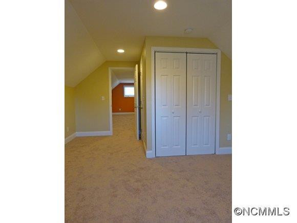 213 East College Street - Photo 15