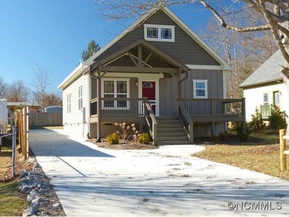 213 East College Street - Photo 18