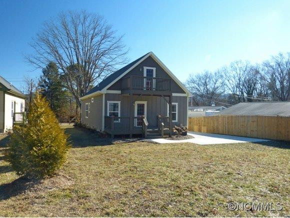 213 East College Street - Photo 4