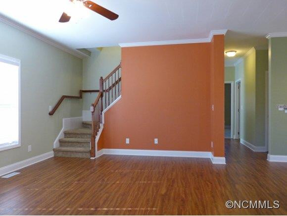 213 East College Street - Photo 6