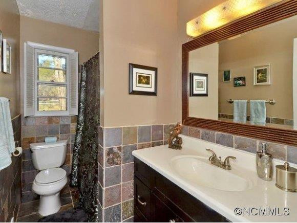 504 BROOKLYN AVE - Photo 6