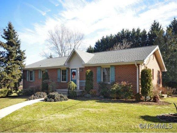 6 FERENVILLA DRIVE