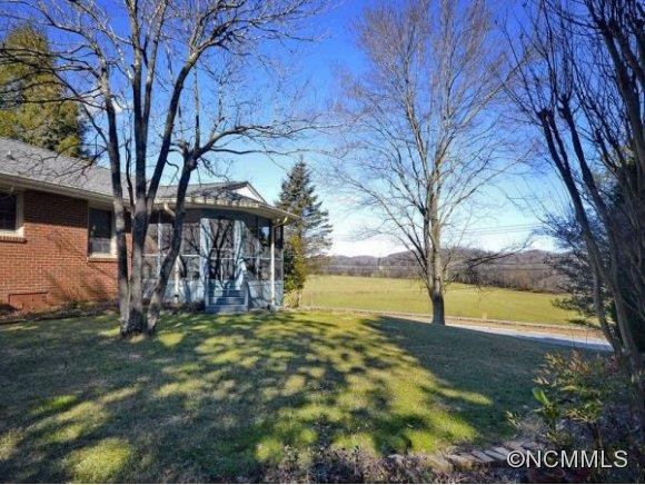6 FERENVILLA DRIVE - Photo 18