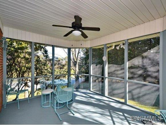 6 FERENVILLA DRIVE - Photo 4
