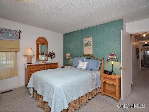6 FERENVILLA DRIVE - Photo 9