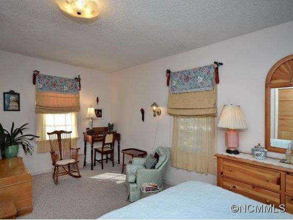 6 FERENVILLA DRIVE - Photo 10
