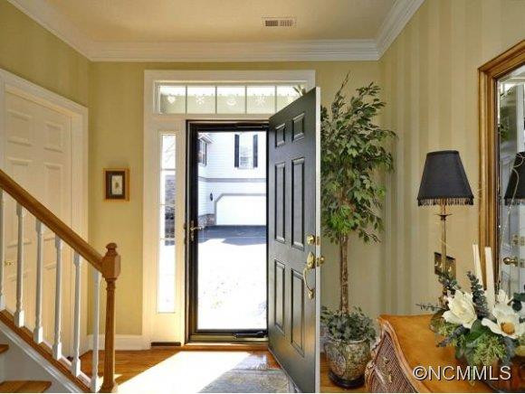 104 Towne Place Drive - Photo 2