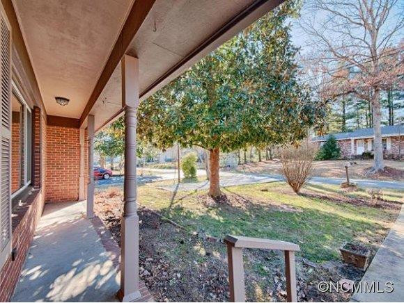 16 OAKBROOK RD - Photo 3