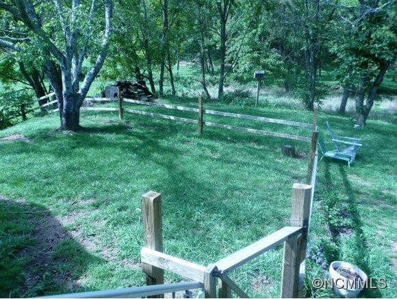 887 Old Leicester Highway - Photo 11