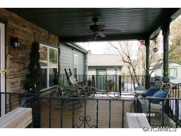 899 Aiken Rd - Photo 2