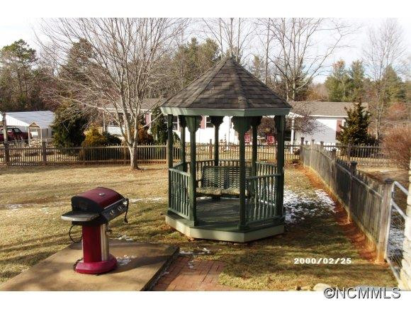 899 Aiken Rd - Photo 15