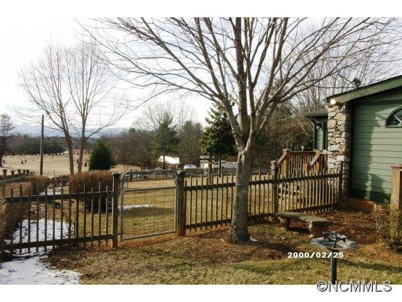 899 Aiken Rd - Photo 17